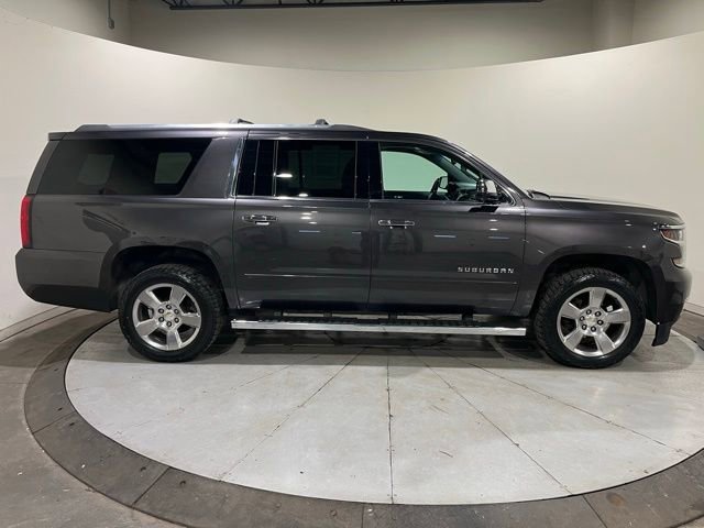 Used 2018 Chevrolet Suburban Premier image 7