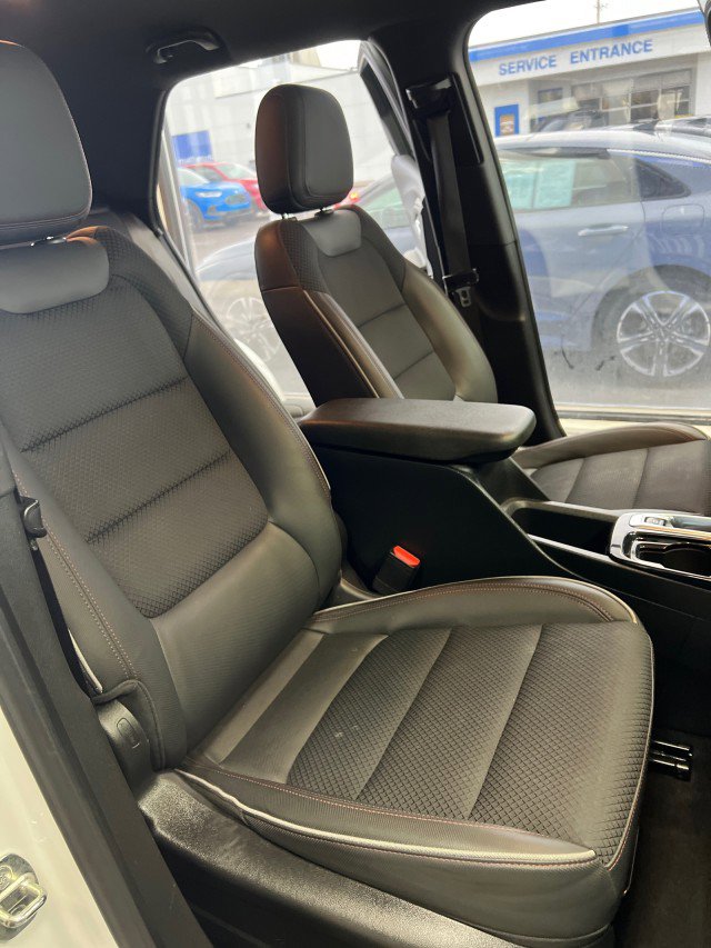 Used 2021 Chevrolet TrailBlazer RS w/ Convenience Package image 13