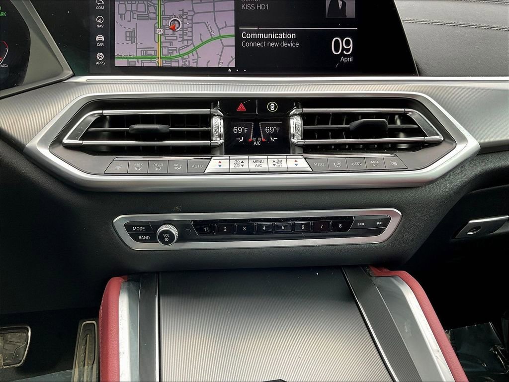 Used 2022 BMW X6 xDrive40i w/ M Sport Package AWD/4WD image 15
