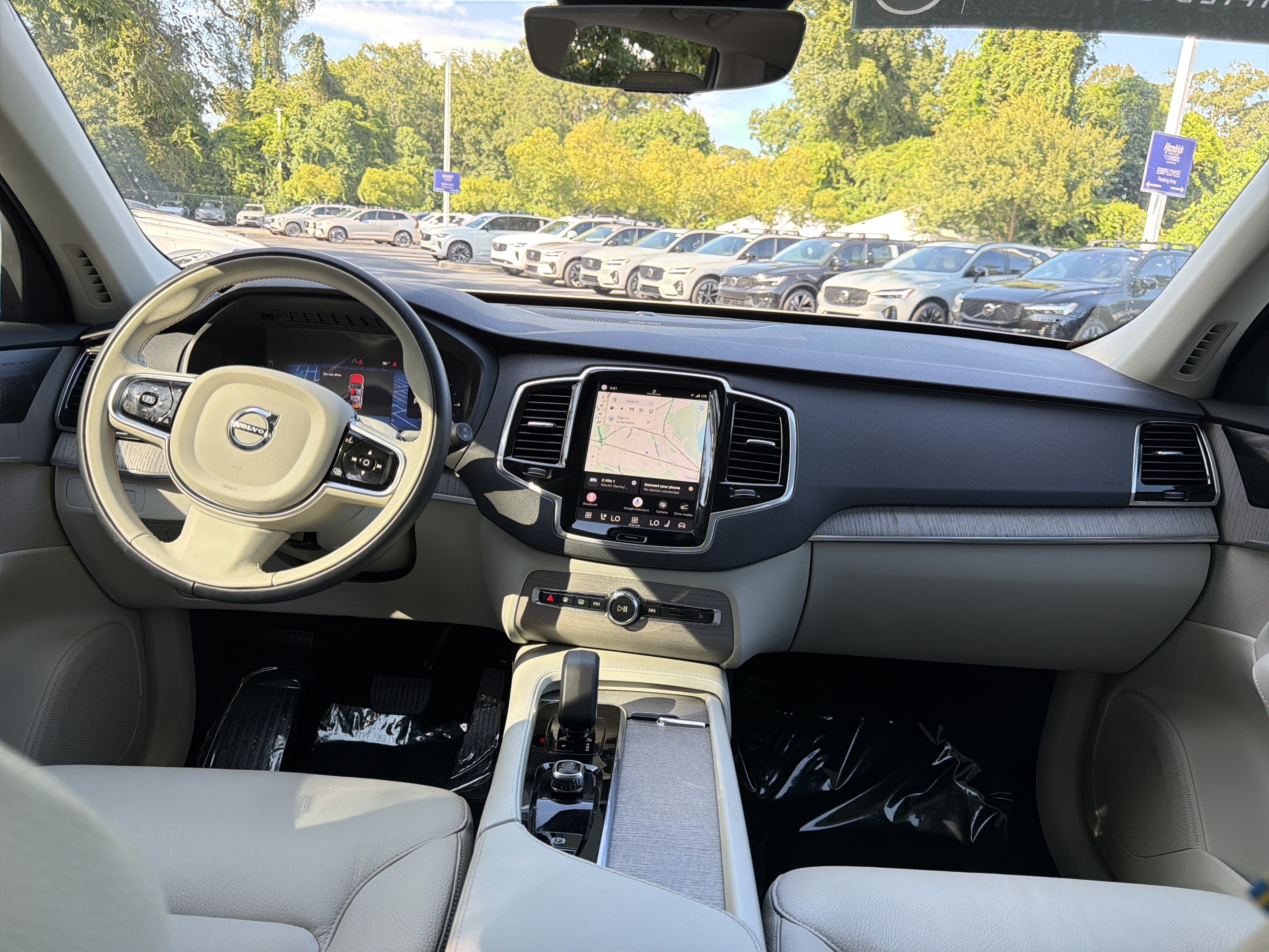 Certified 2024 Volvo XC90 T8 Plus w/ Protection Package AWD/4WD image 30