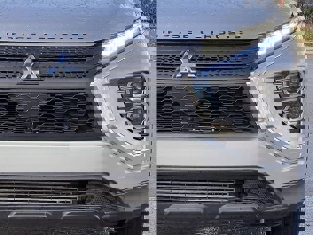 Used 2023 Mitsubishi Eclipse Cross LE image 10