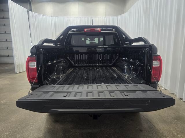 New 2025 GMC Canyon AT4 w/ Nightfall Edition AWD/4WD image 18