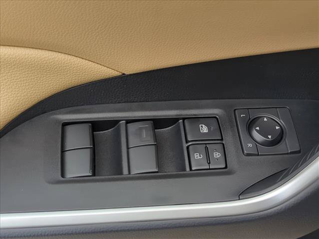 Used 2025 Toyota RAV4 LE FWD image 11