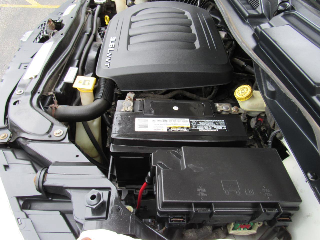 Used 2011 Dodge Grand Caravan image 28