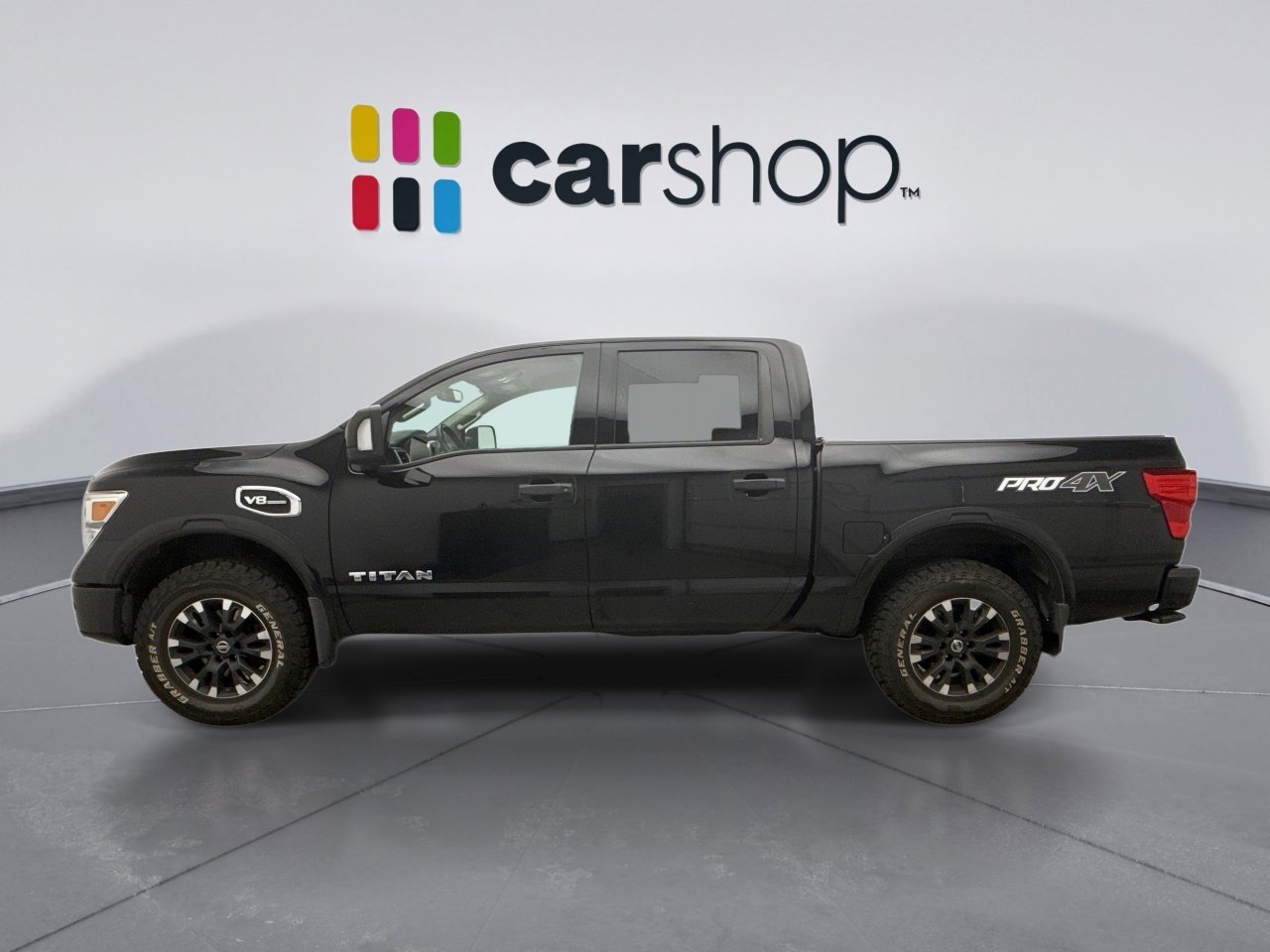 Used 2017 Nissan Titan PRO-4X w/ Pro-4x Convenience Package AWD/4WD image 2