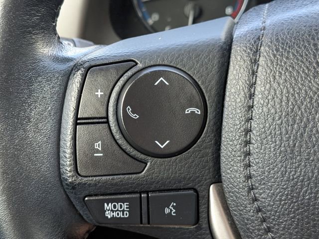 Used 2017 Toyota RAV4 Platinum FWD image 25
