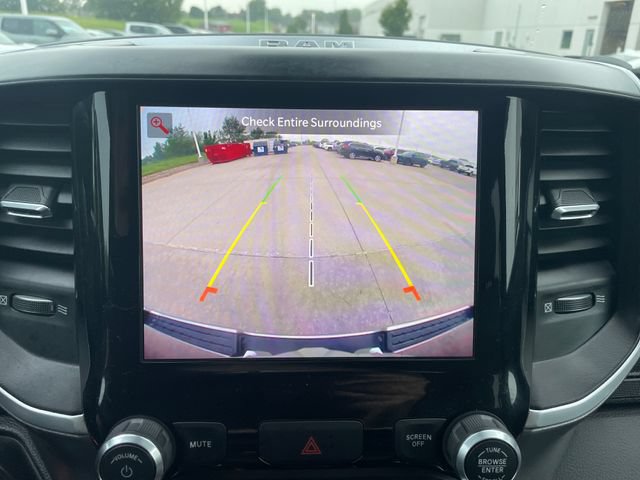 Used 2022 RAM 1500 Big Horn AWD/4WD image 14