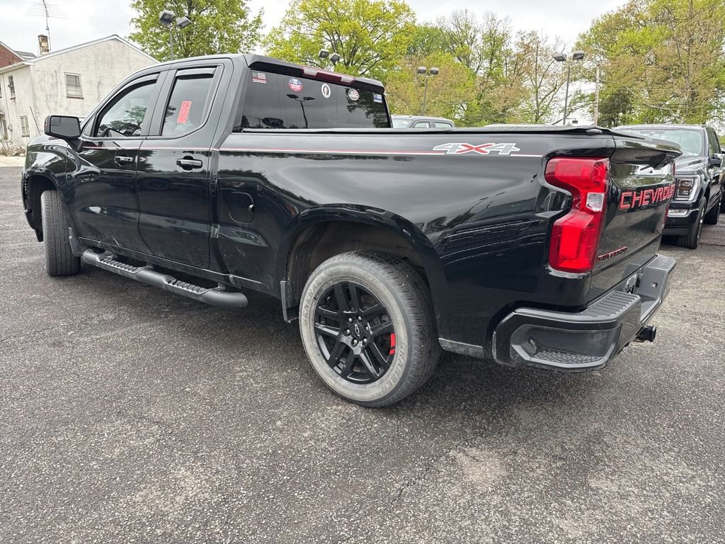 Used 2023 Chevrolet Silverado 1500 RST w/ Redline Edition AWD/4WD image 5