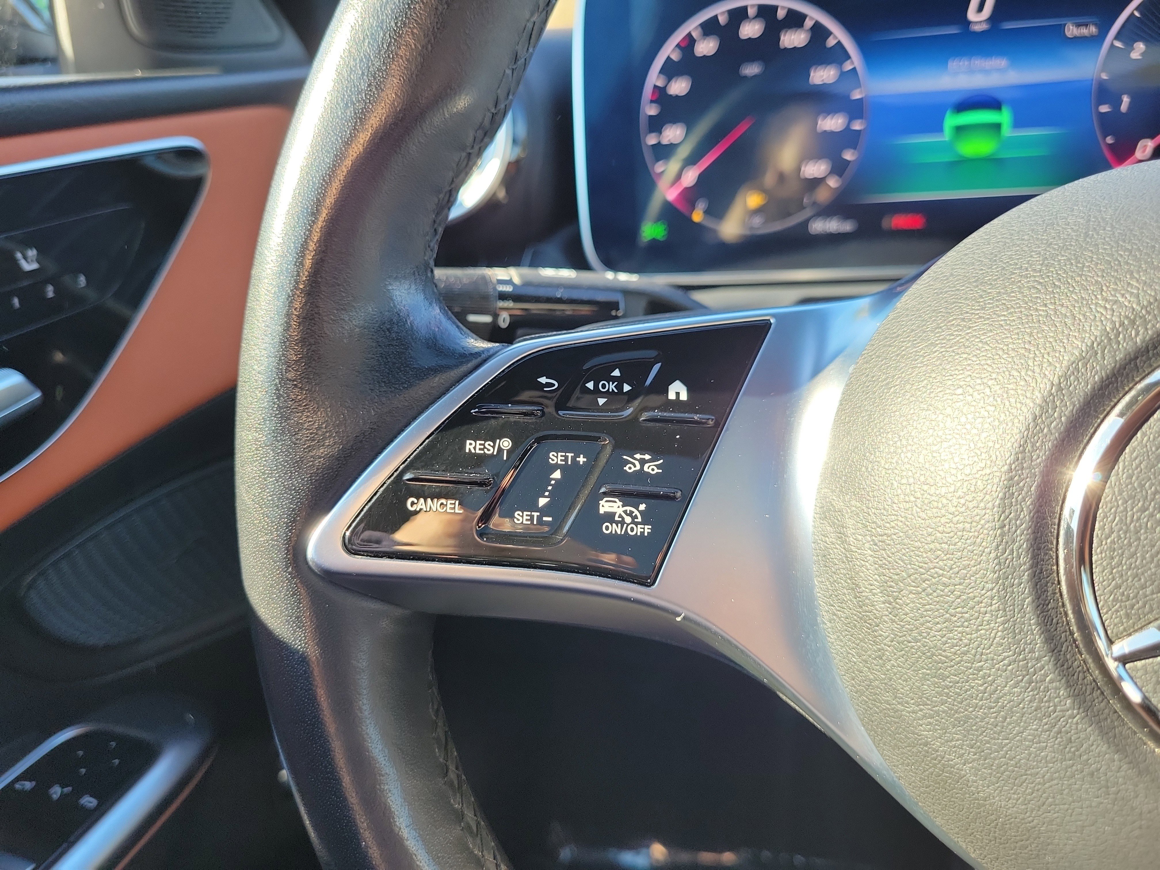 Used 2023 Mercedes-Benz C 300 Sedan image 18