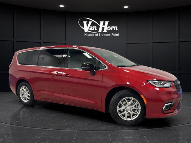 New 2026 Chrysler Pacifica Select