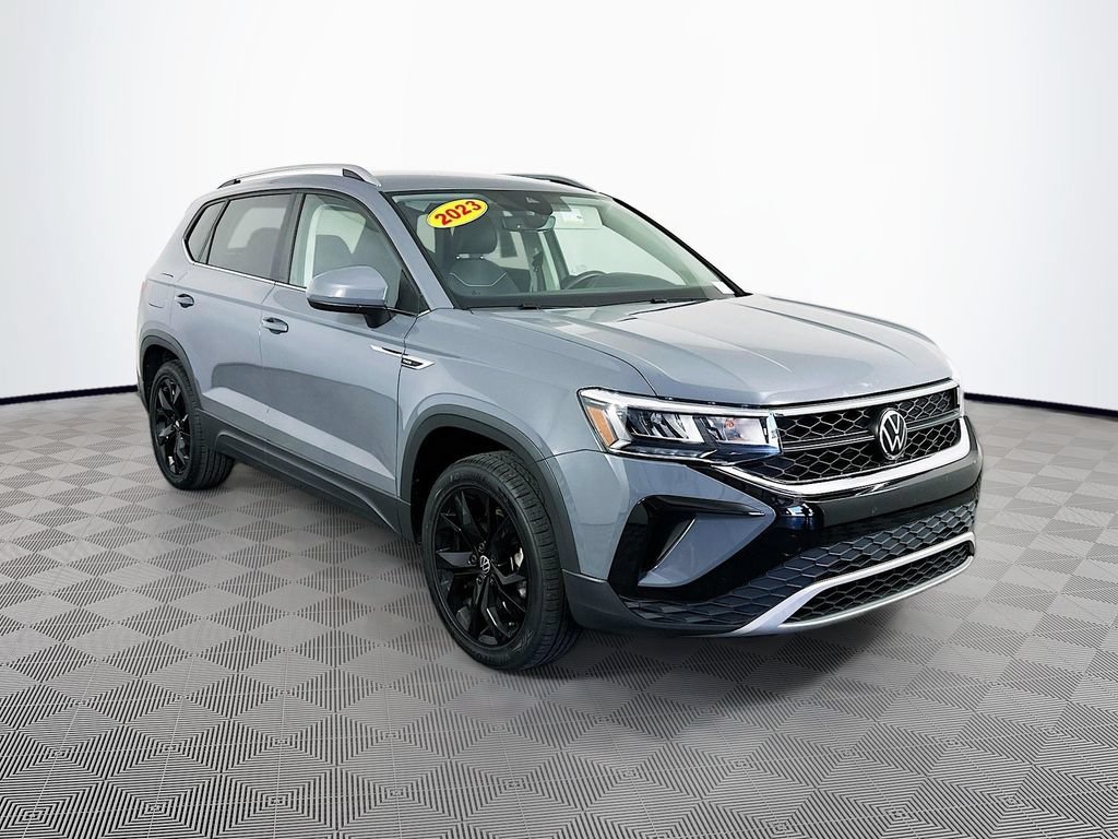 Used 2023 Volkswagen Taos SE w/ Black Wheel Package AWD/4WD video 2