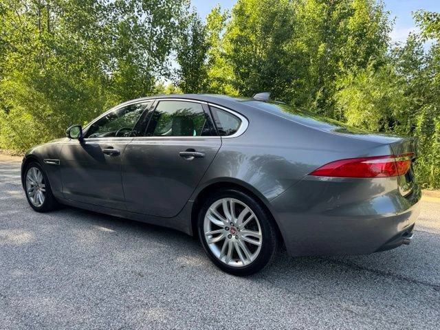 Used 2018 Jaguar XF Prestige AWD/4WD image 7