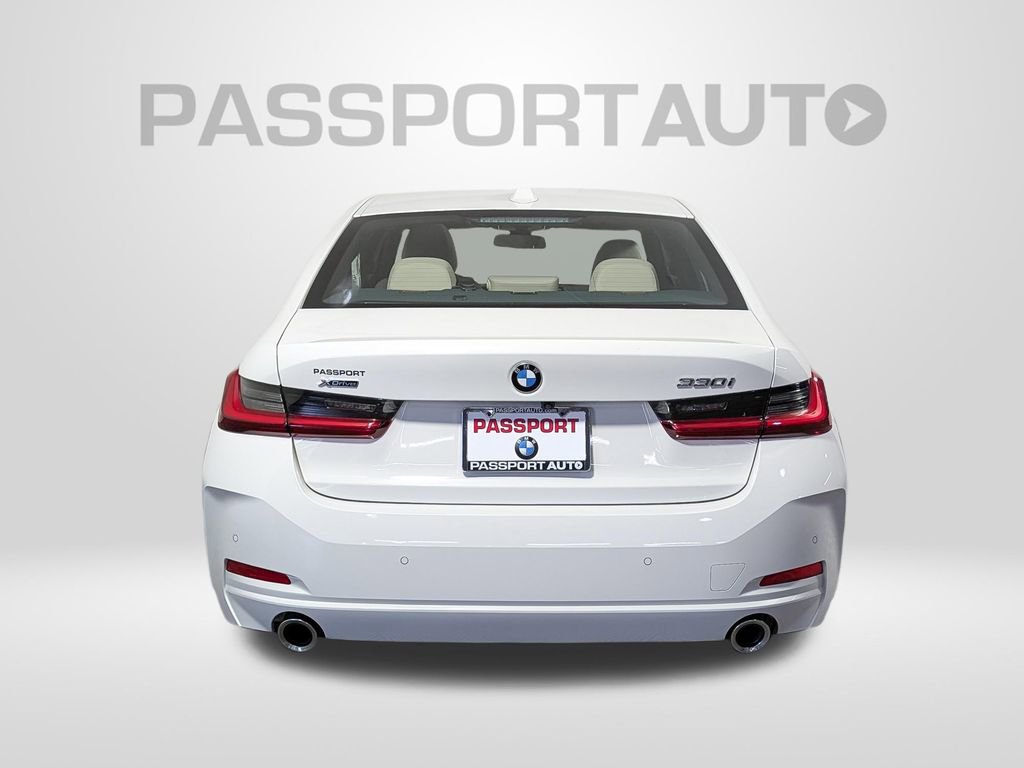 Used 2025 BMW 330i xDrive Sedan w/ Convenience Package AWD/4WD image 6