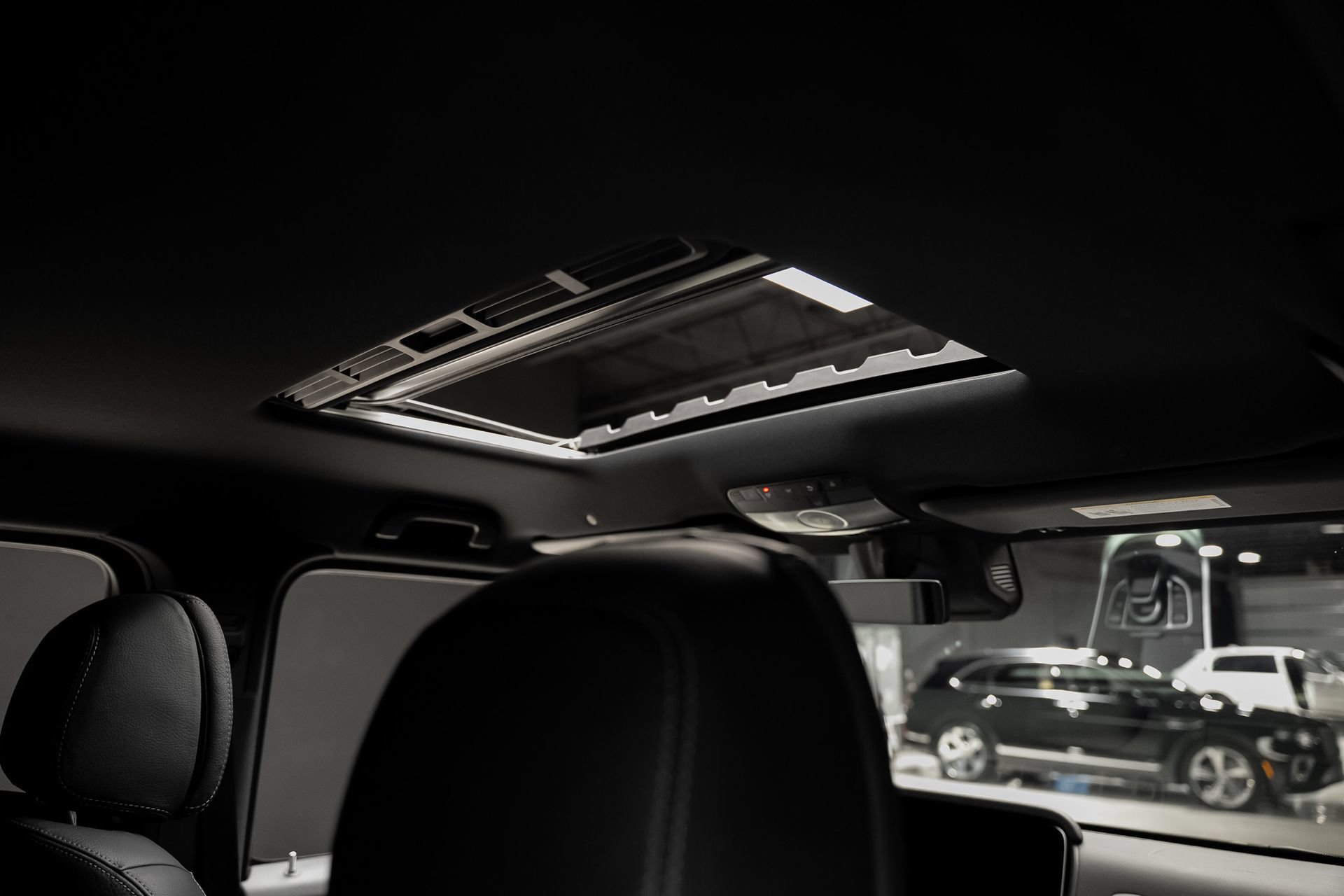Used 2021 Mercedes-Benz G 550 w/ AMG Line image 75