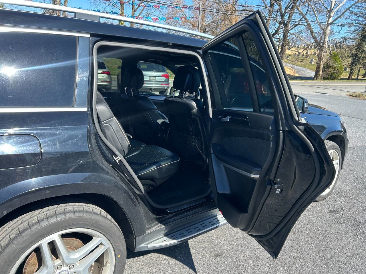 Used 2013 Mercedes-Benz GL 550 4MATIC image 31