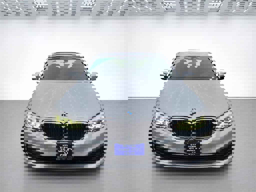 Used 2019 BMW 530i w/ Convenience Package image 2