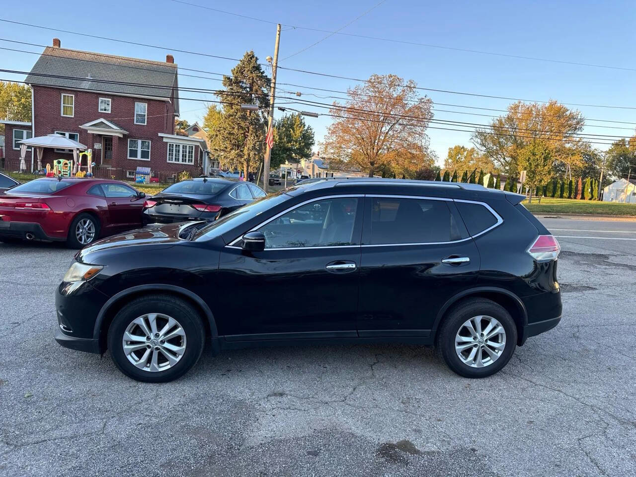 Used 2014 Nissan Rogue SV image 5