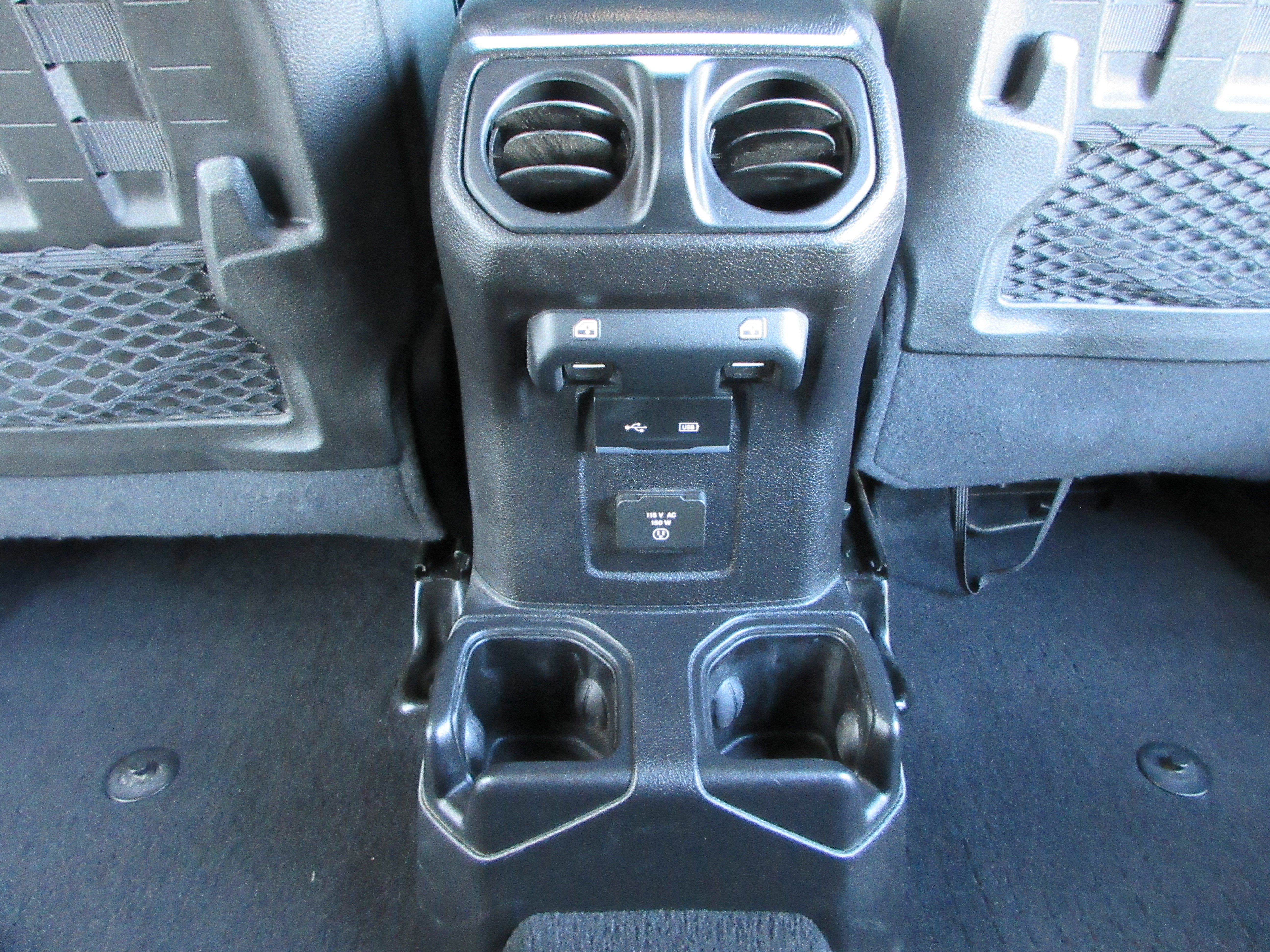 Used 2018 Jeep Wrangler Unlimited Rubicon image 22