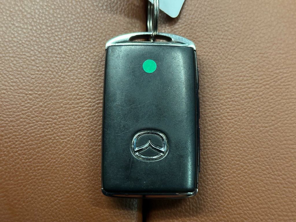 Used 2023 MAZDA CX-50 Meridian Edition w/ Apex Package image 17