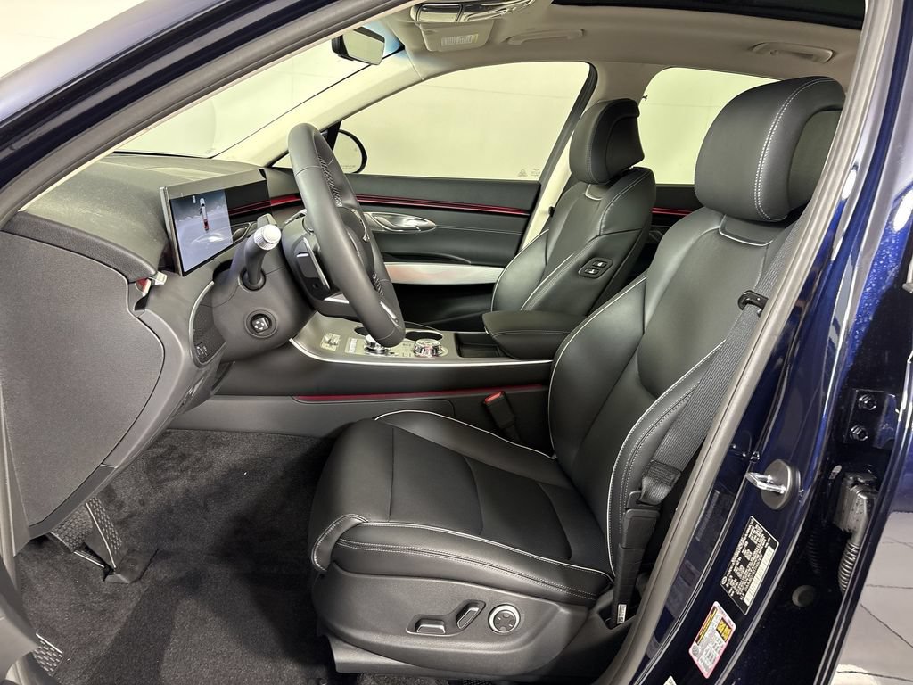 New 2026 Genesis GV70 2.5T Advanced AWD/4WD image 13