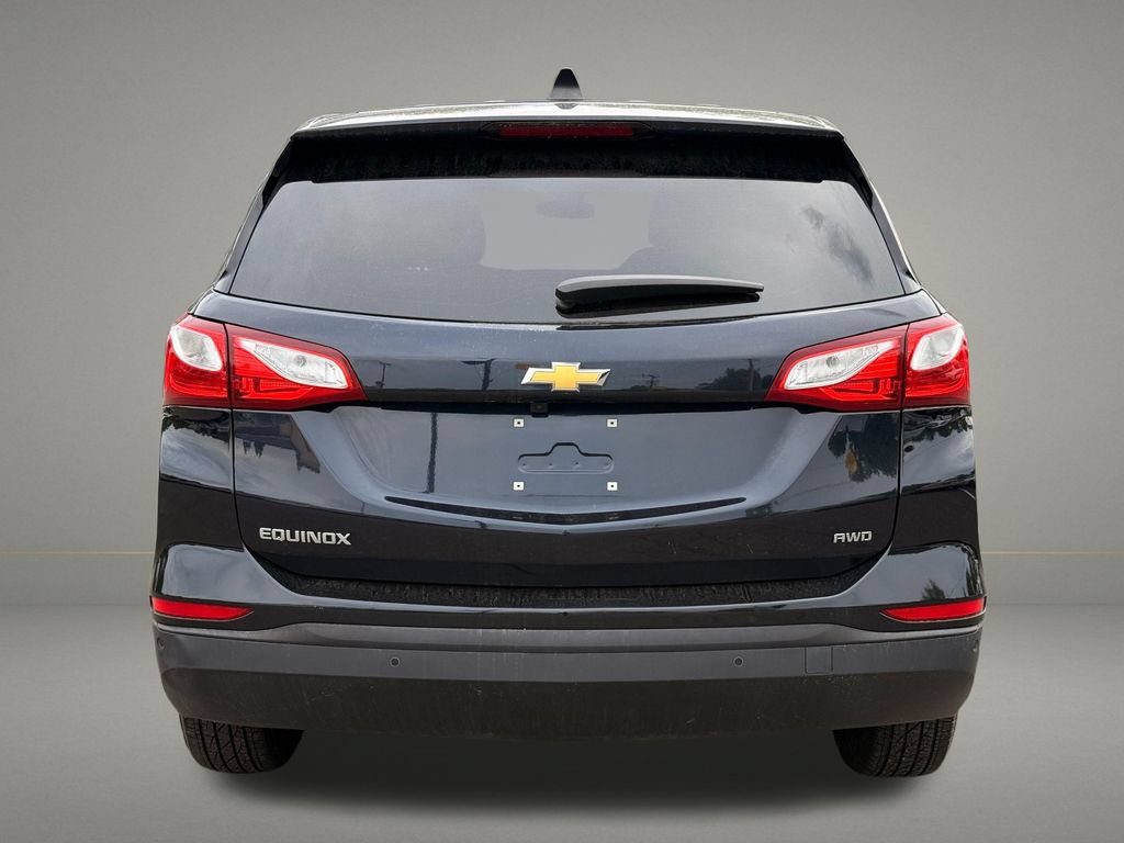 Used 2020 Chevrolet Equinox LS w/ LPO, Cargo Package AWD/4WD image 4