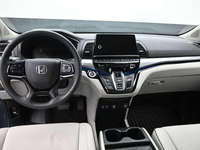 Certified 2025 Honda Odyssey Touring image 10