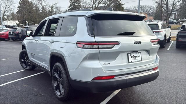 New 2026 Jeep Grand Cherokee L Limited w/ Limited Altitude Package AWD/4WD image 4