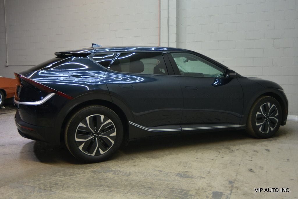 Used 2022 Kia EV6 Light RWD image 31