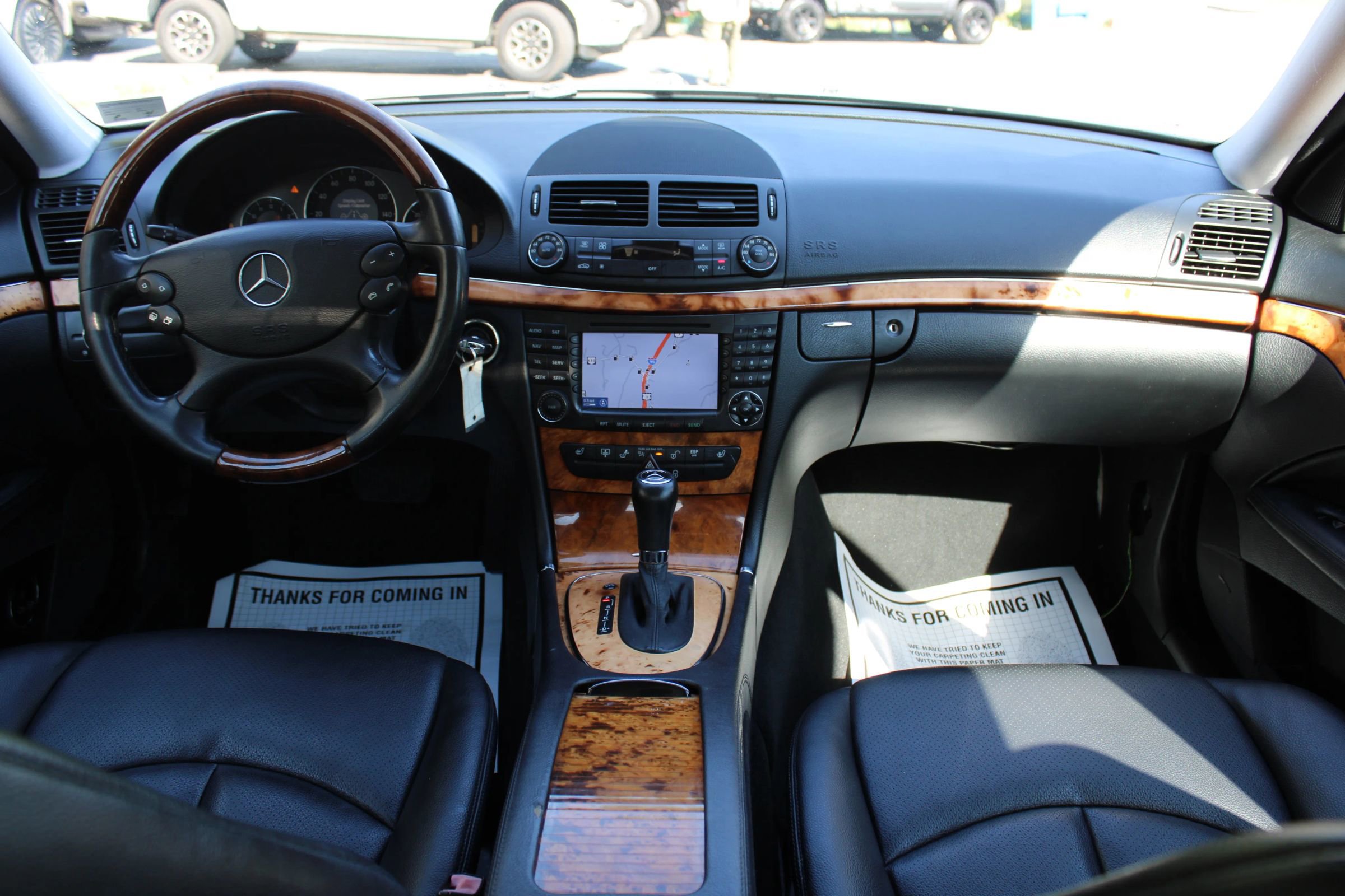 Used 2008 Mercedes-Benz E 350 4MATIC Sedan image 11