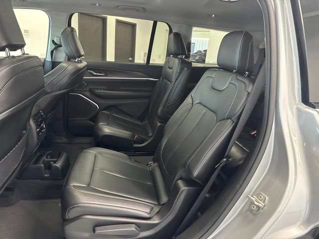 Used 2023 Jeep Grand Cherokee L Limited w/ Trailer Tow Group (B) AWD/4WD image 25