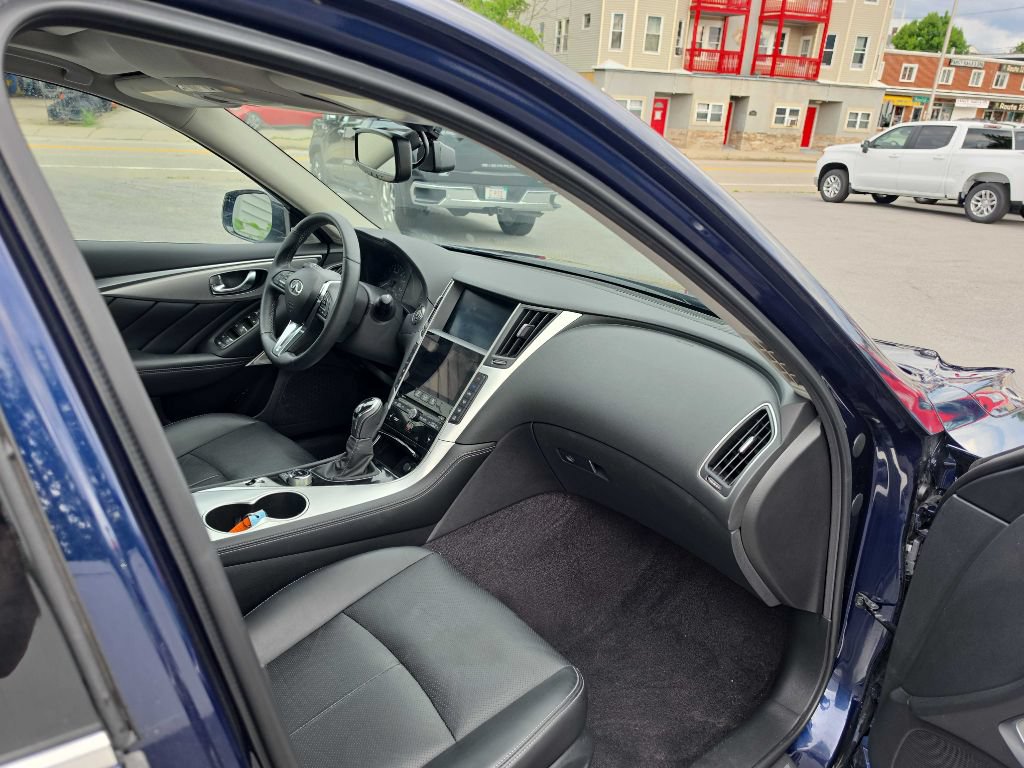 Used 2022 INFINITI Q50 Luxe AWD/4WD image 14
