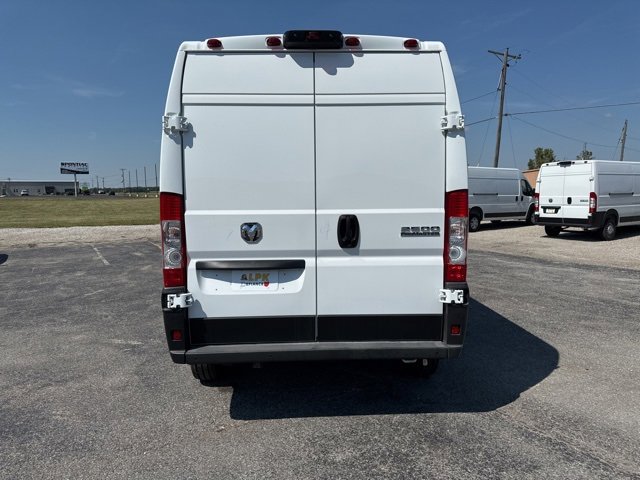 New 2025 RAM ProMaster 2500 w/ Quick Order Package 22G SLT image 4