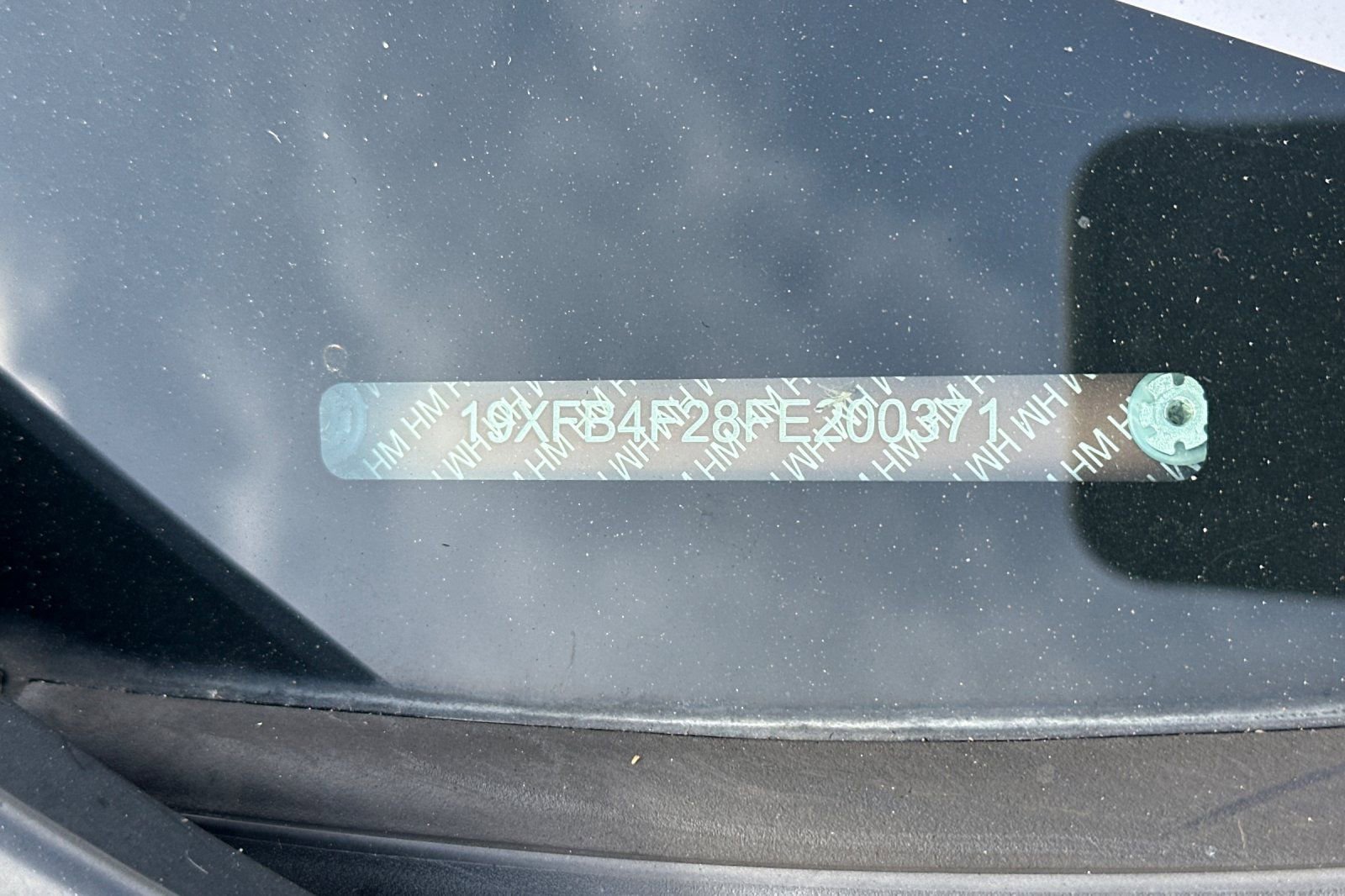 Used 2015 Honda Civic Hybrid Sedan image 2