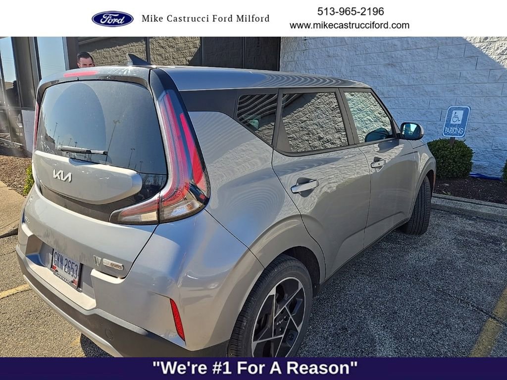 Used 2023 Kia Soul EX image 4