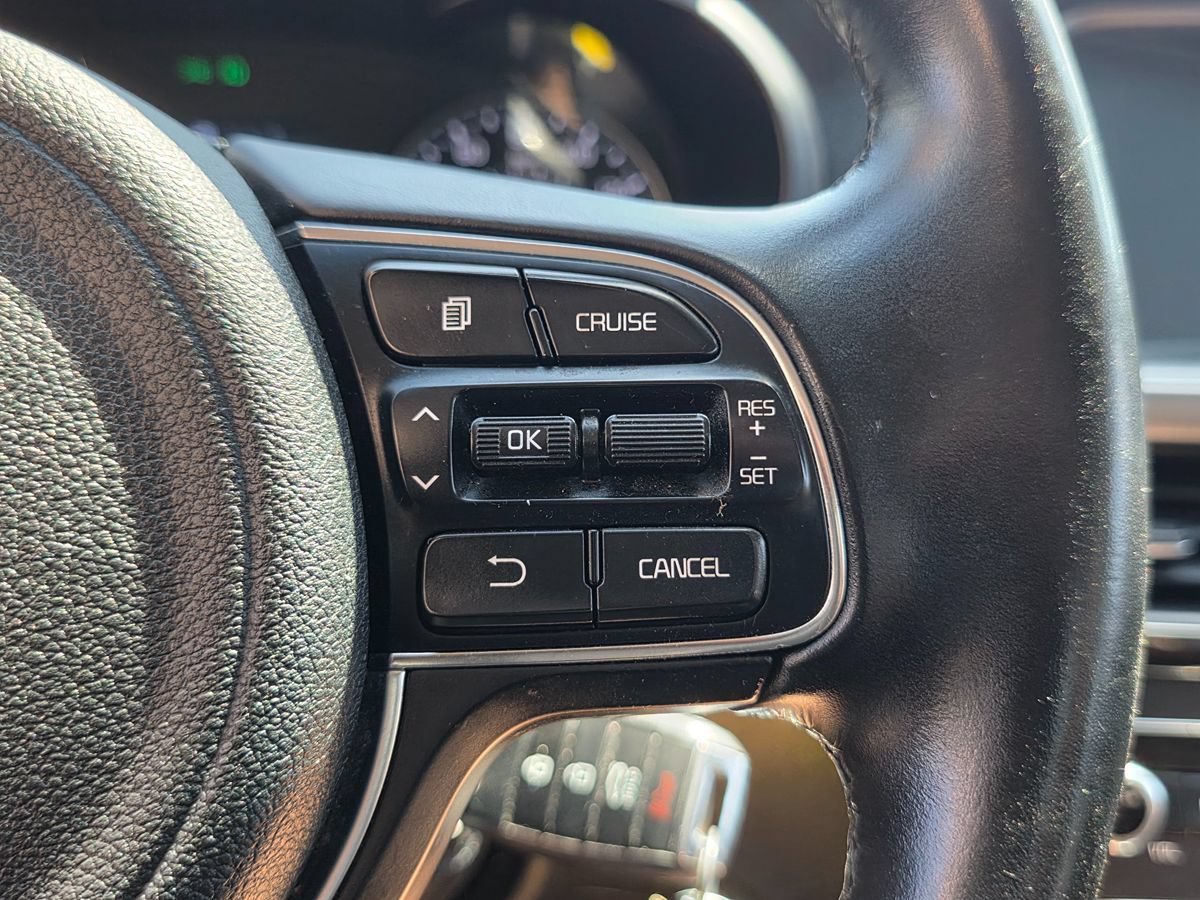 Used 2018 Kia Optima S FWD image 31