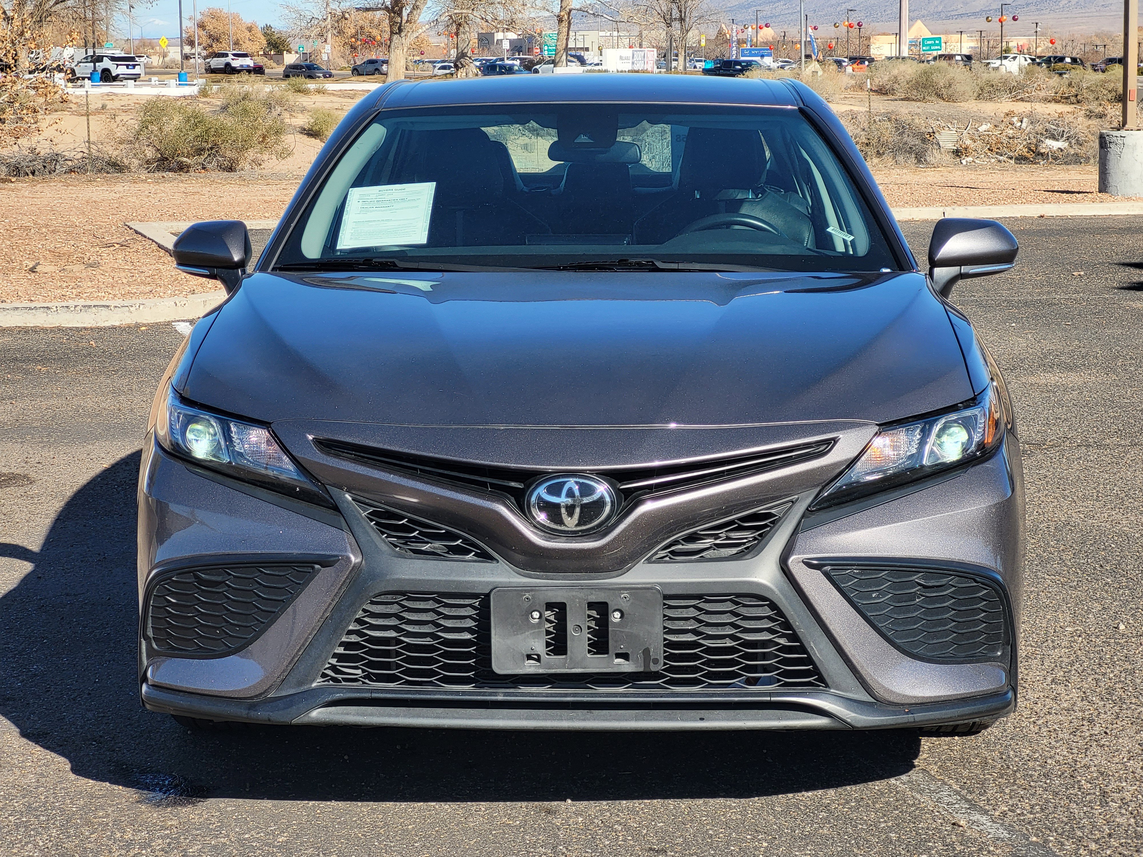 Used 2024 Toyota Camry SE image 9