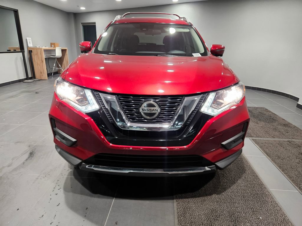 Used 2019 Nissan Rogue SV w/ Premium Package image 2