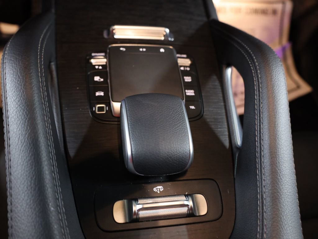 Used 2025 Mercedes-Benz GLS 450 4MATIC image 25