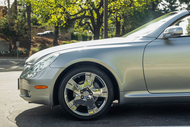 Used 2005 Lexus SC 430 Convertible image 4