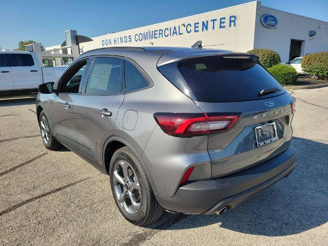 Certified 2025 Ford Escape ST-Line FWD image 4