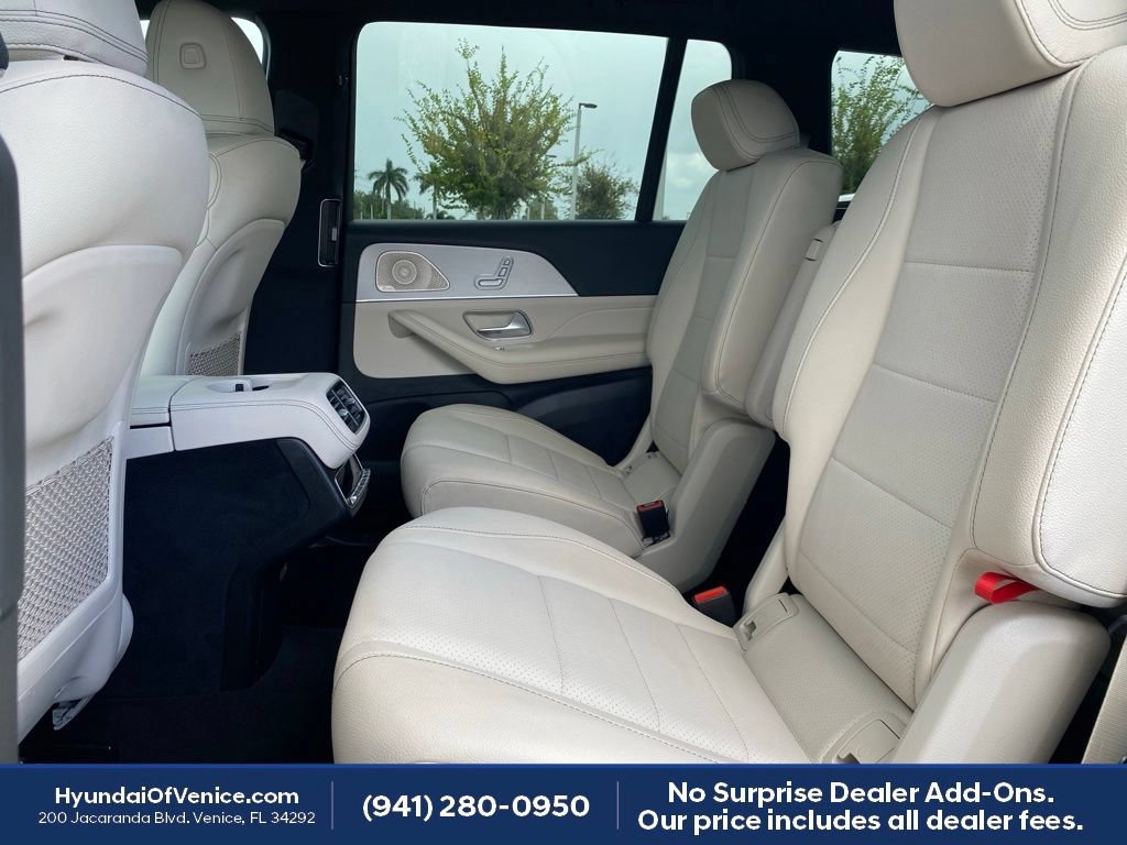Used 2025 Mercedes-Benz GLS 450 4MATIC image 22