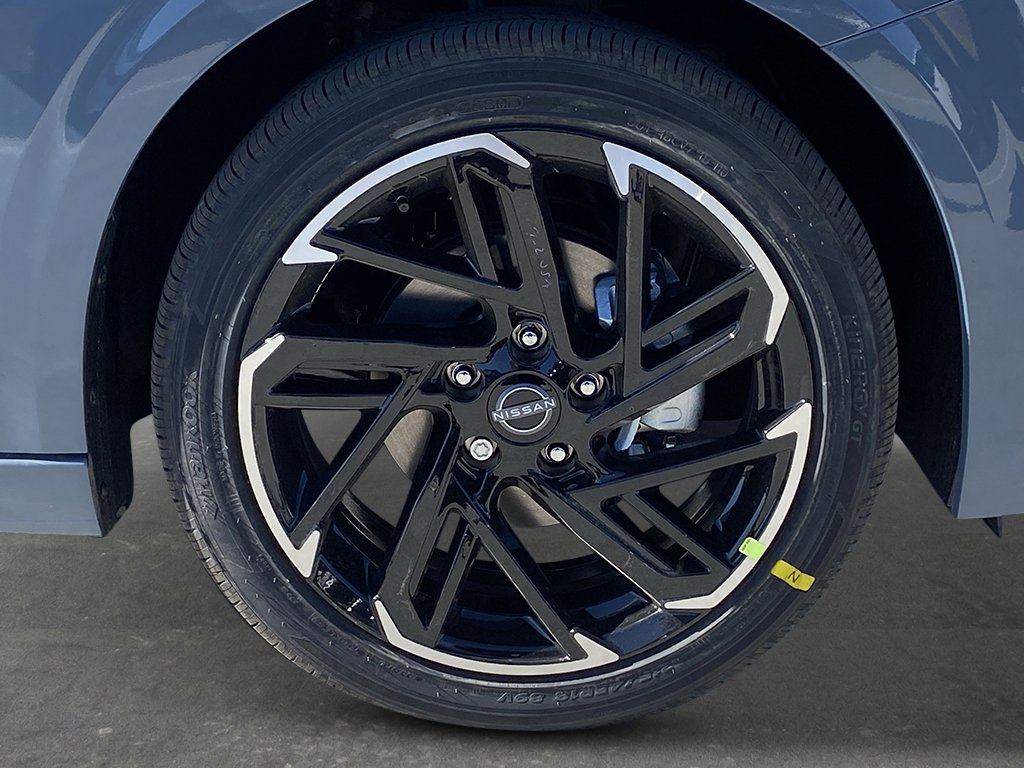 New 2026 Nissan Sentra SR image 5