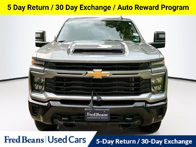 Used 2025 Chevrolet Silverado 2500 Custom w/ Custom Convenience Package AWD/4WD image 3