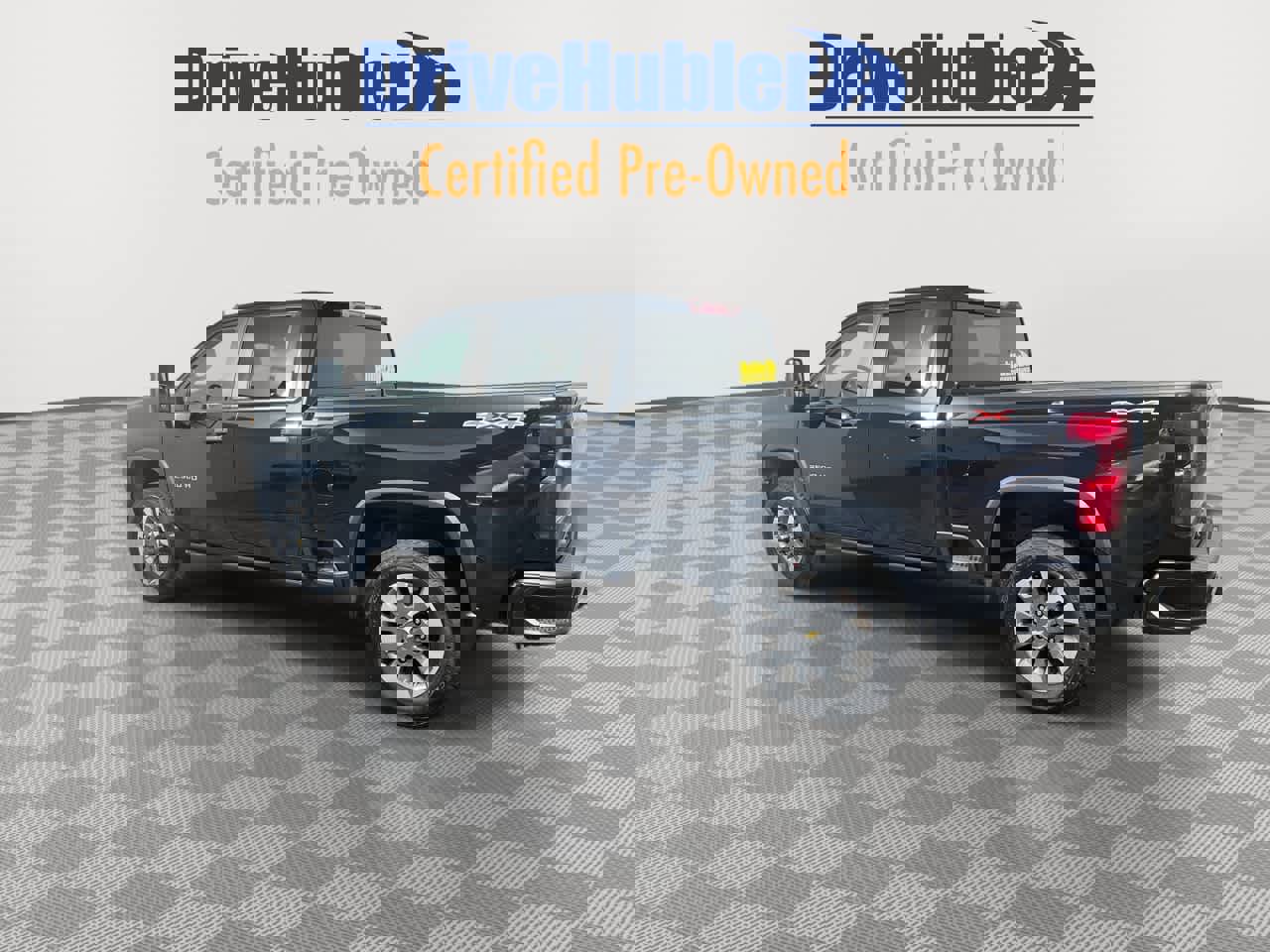 Used 2023 Chevrolet Silverado 2500 Custom w/ Custom Value Package image 6