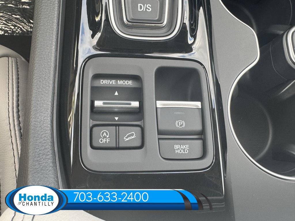 New 2026 Honda Pilot Touring image 18
