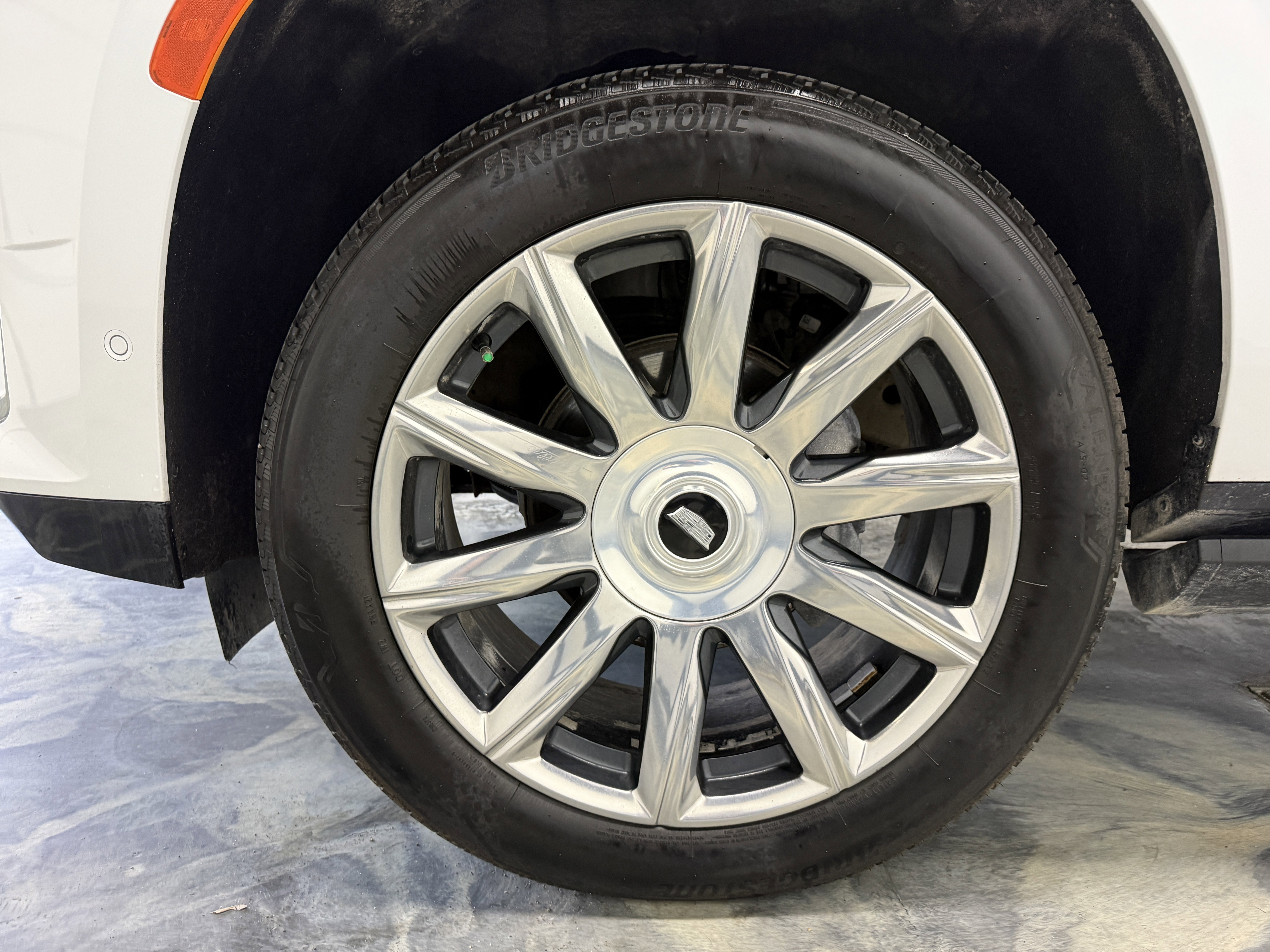 Used 2023 Cadillac Escalade Premium Luxury Platinum image 34