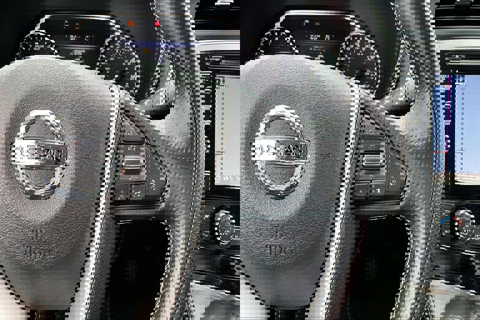 Used 2018 Nissan Maxima 3.5 SV image 25