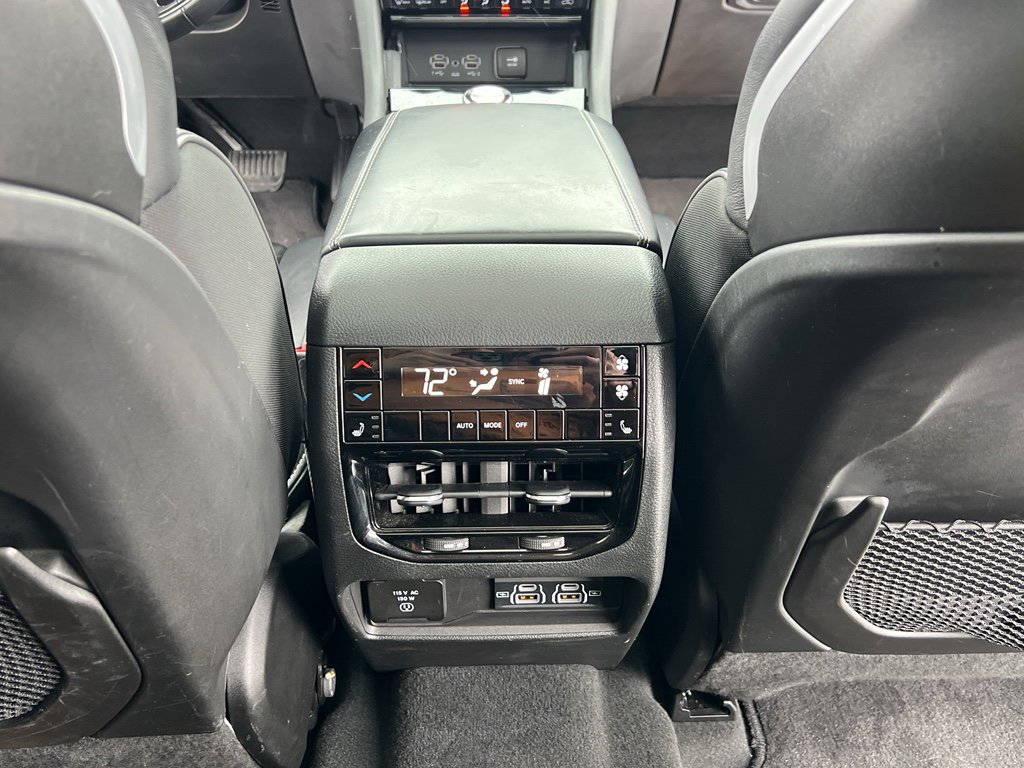 Used 2024 Jeep Grand Cherokee L Overland w/ Advanced Protech Group III image 40