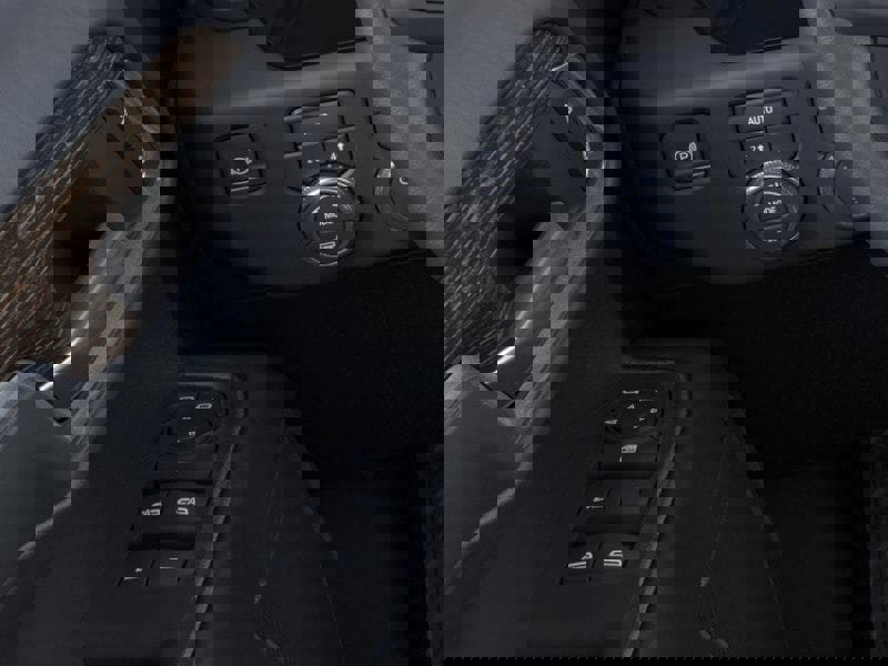 New 2026 GMC Sierra 1500 SLE w/ LPO, Black Badging Package image 46