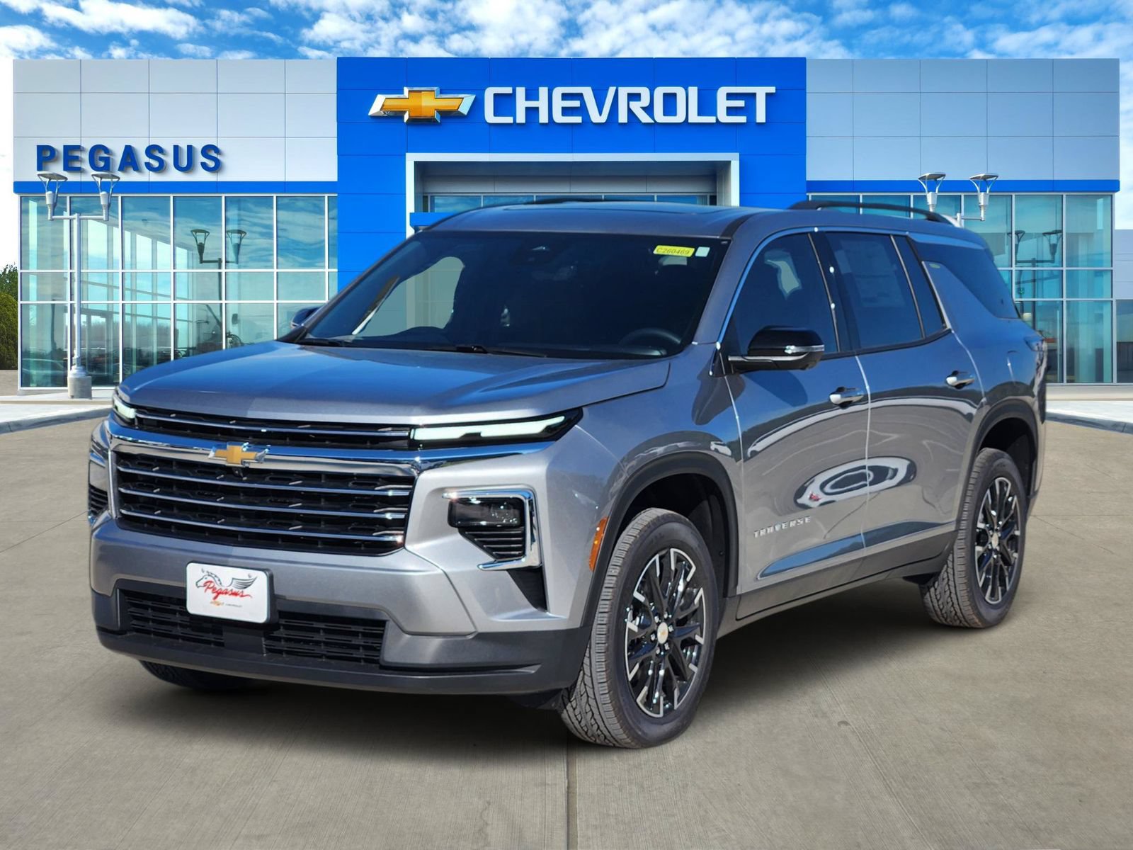 New 2026 Chevrolet Traverse LT w/ Sun and Wheel Package AWD/4WD image 2